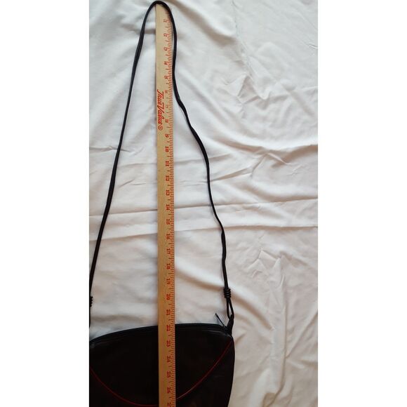 Vintage BETTINA Black with Red Piping‎ Leather purse, EUC, size small - Picture 3 of 12